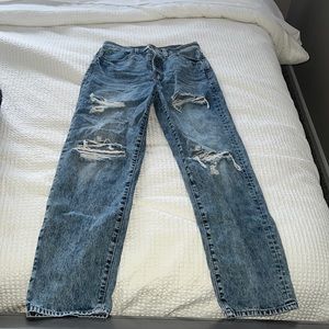 Ripped boyfriend jeans